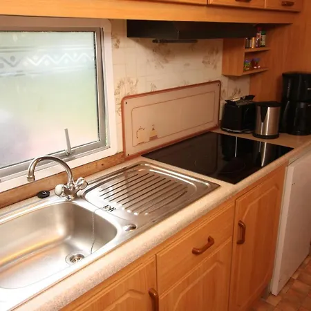 Mobilhome Fuer Familie Und Monteure Apartamento *